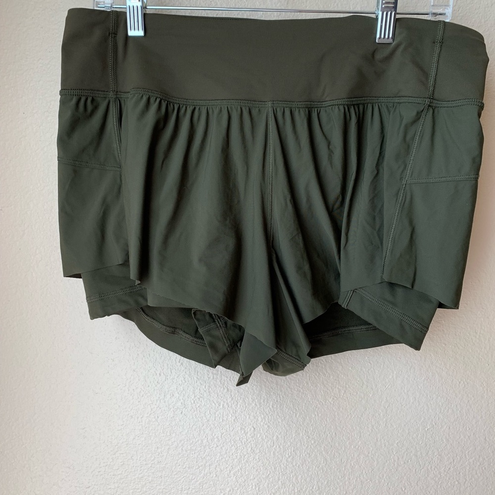 Lululemon Squad Goals Short Size 12 - Picture 4 of 6